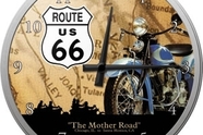 formschöne Wanduhr Route 66 Motorrad
