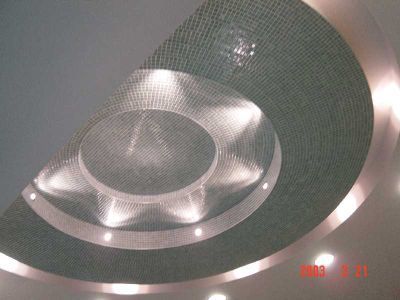 Die Decke wird verarbeitet Die Decke wird verarbeitet